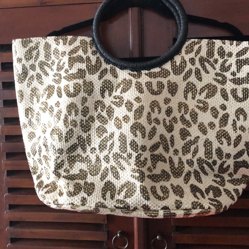 Leopard purse